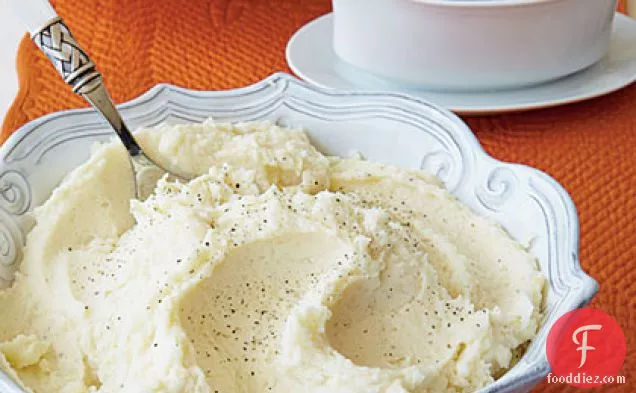 Whipped Potatoes with Roasted Garlic