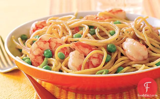 Stir-Fried Noodles with Shrimp and Peas