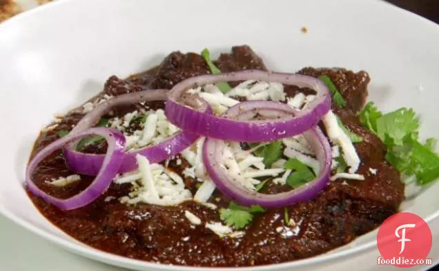 एंको चिल्स के साथ दिलकश और मीठा पोर्क स्टू