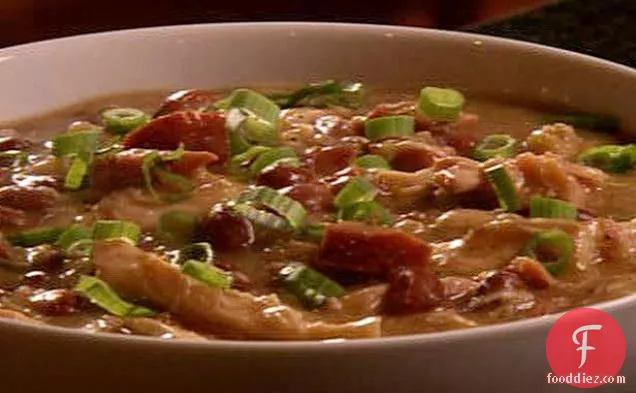 मसालेदार खींचा चिकन और लाल बीन स्टू