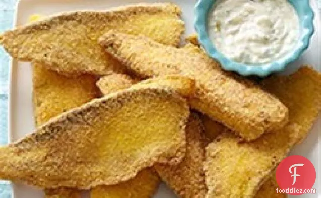 काजुन टार्टर सॉस के साथ पैन फ्राइड फिश