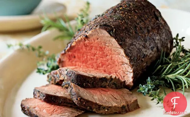 Thyme and Spice-Rubbed Roast Beef Tenderloin au Jus