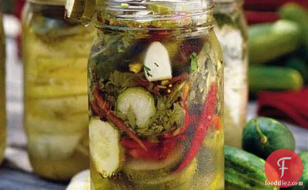 Peppery Texas Pickles
