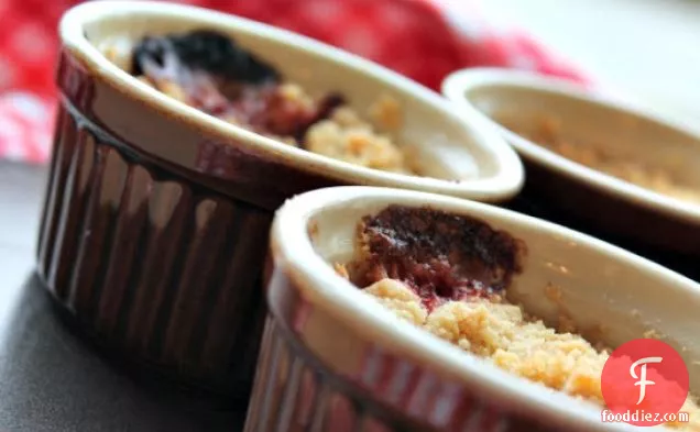 Individual Strawberry and Almond Crumbles
