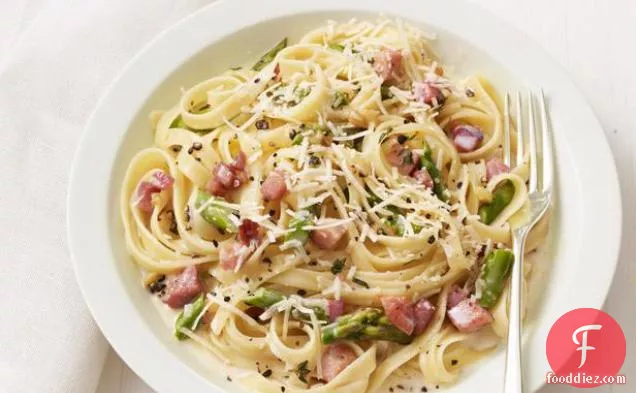 Pasta with Asparagus and Prosciutto