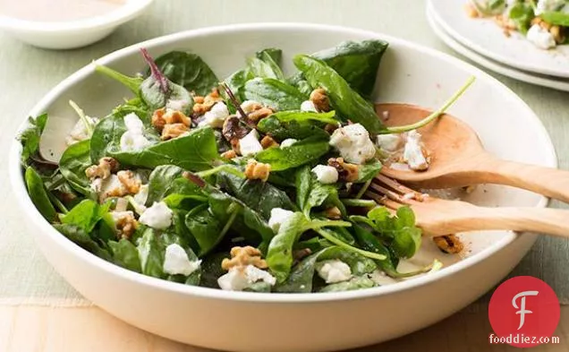 Spinach Salad with Goat Cheese and Walnuts