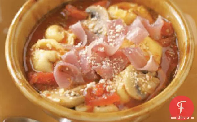 इतालवी Tortellini सूप