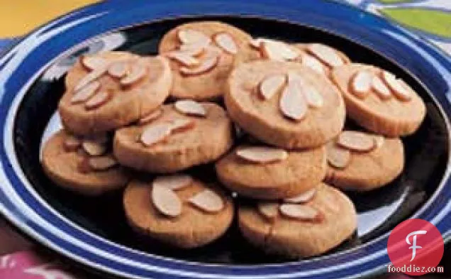 Chewy बादाम कुकीज़