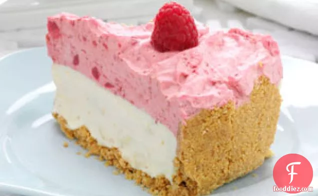 White Chocolate-Raspberry Mousse Cheesecake