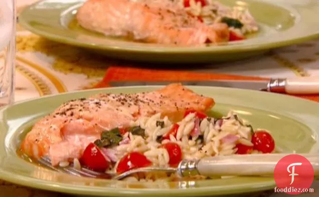 शहद सरसों घुटा हुआ सामन Fillets