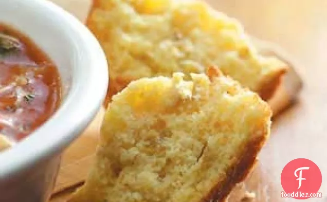 Chili-Cheese Corn Muffins