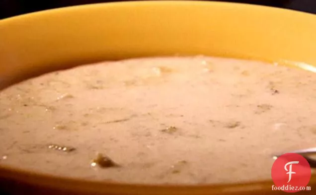 मलाईदार ब्रोकोली सूप (जमे हुए ब्रोकोली)