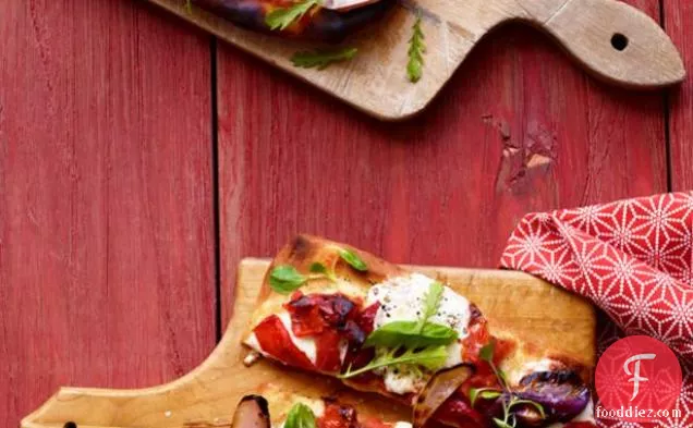 ग्रील्ड सब कुछ पिज्जा