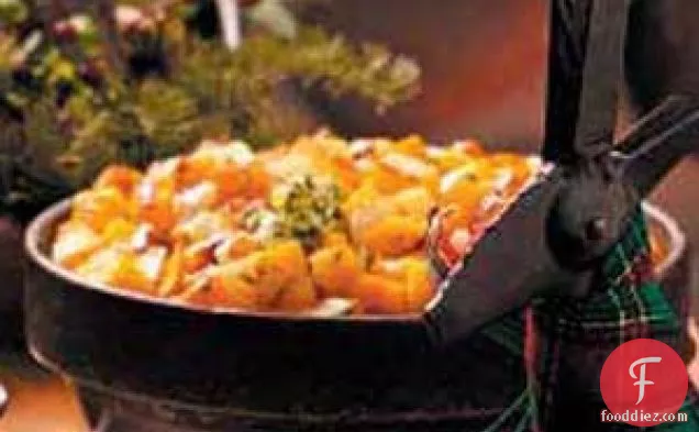 रूट सब्जियों के साथ भुना हुआ बटरनट स्क्वैश