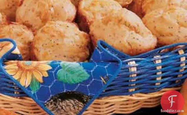 Poppy Cheddar Muffins
