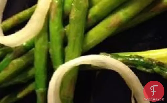 Pan-Fried Asparagus with Onions