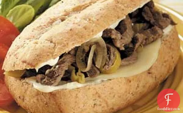 इतालवी सिरोलिन बीफ सैंडविच