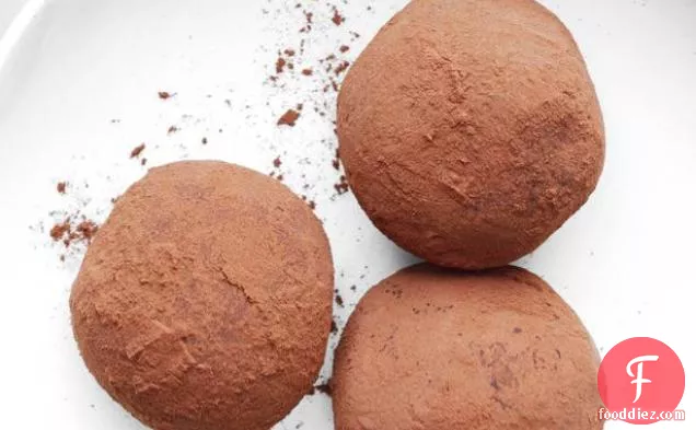 Raspberry-Peanut Butter Chocolate Truffles With Cocoa Powder