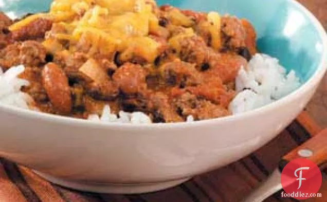 मसालेदार दो-बीन मिर्च