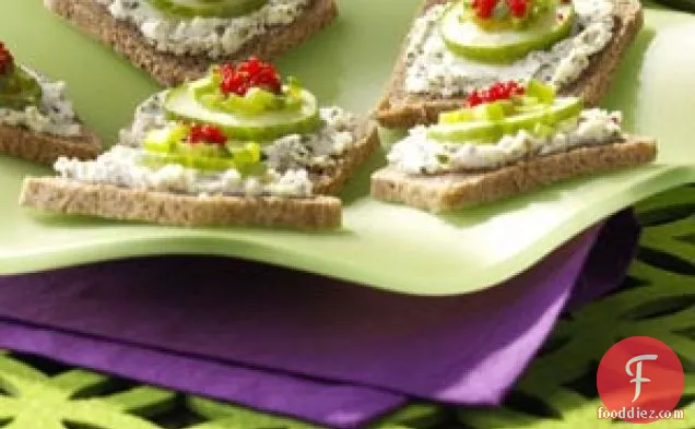 Herbed Cheese Canapes