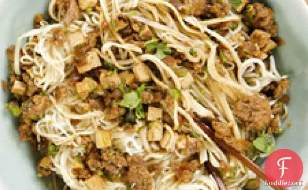Lilly's Pork Noodles