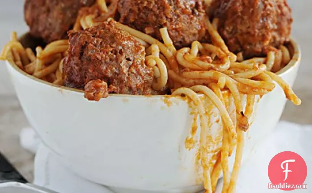 Mom’s Spaghetti And Meatballs