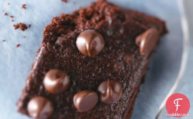 त्वरित चॉकलेट स्नैक केक