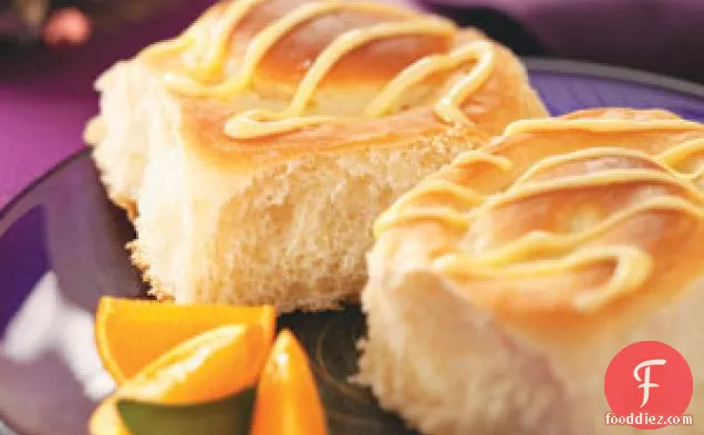 Orange-Cheesecake Breakfast Rolls