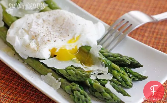 Steamed Asparagus With Poached Eggs
