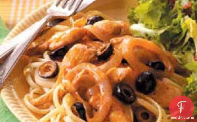 हनी-ऑरेंज चिकन और पास्ता