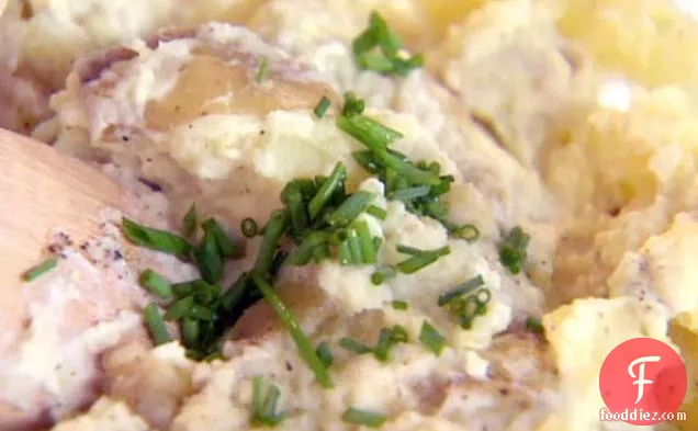 Smashed Potatoes with Sour Cream and Chives