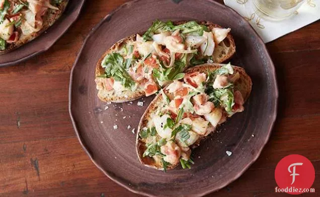 Bruschetta with Shrimp, Tarragon and Arugula