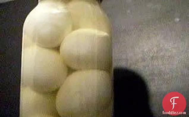 क्यूबेक मसालेदार अंडे