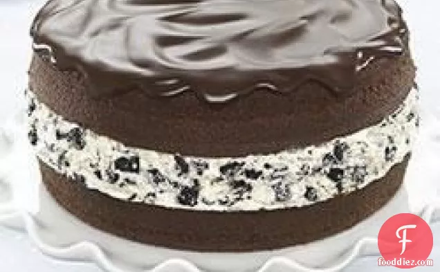चॉकलेट से ढका ओरियो कुकी केक