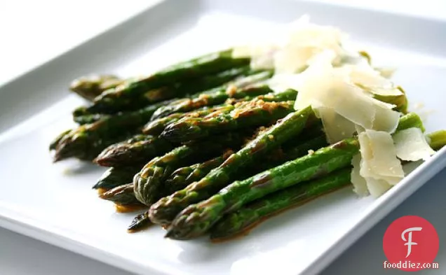 Slow Butter Braised Asparagus