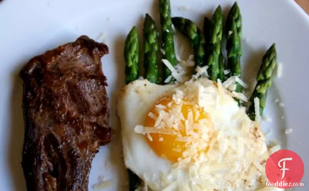 Sunday Brunch: Steak, Eggs, and Sunny Side-Up Asparagus