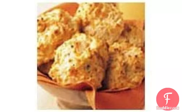 Cheddar and Roasted Garlic Biscuits