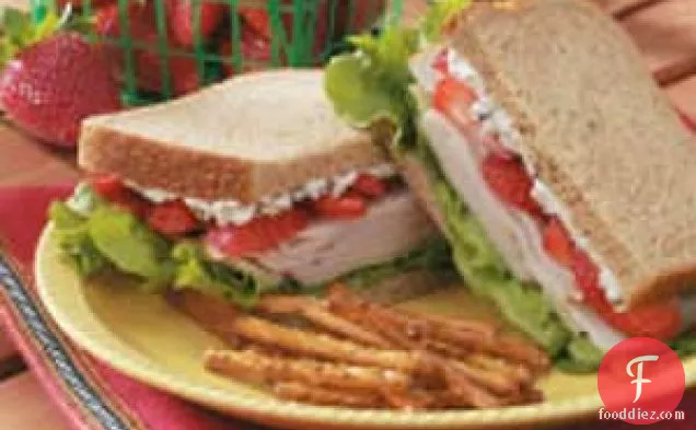 Berry Turkey Sandwich