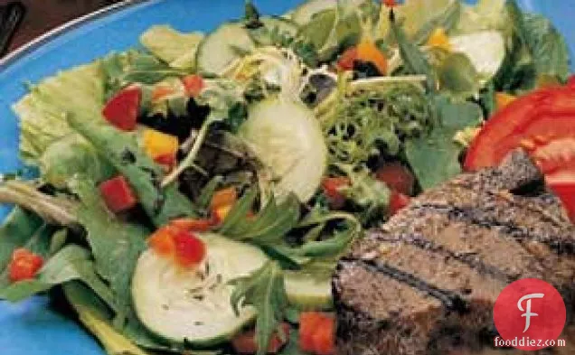 Thyme Vinaigrette Salad