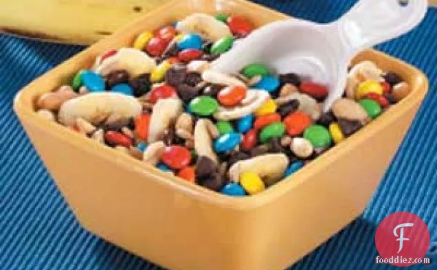 Chocolate 'n' More Snack Mix