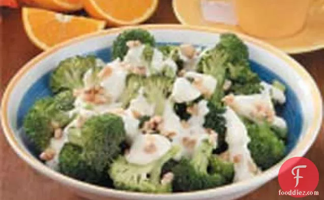 Broccoli With Orange Cream