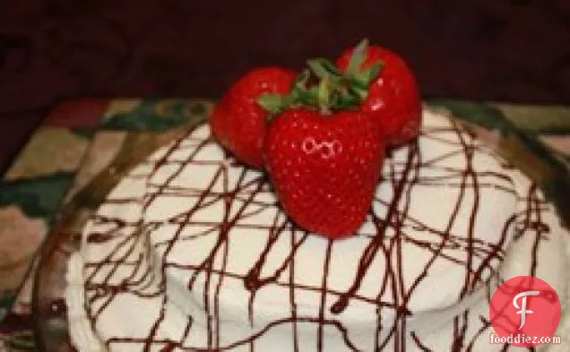 बायरन का स्वादिष्ट स्ट्रॉबेरी केक