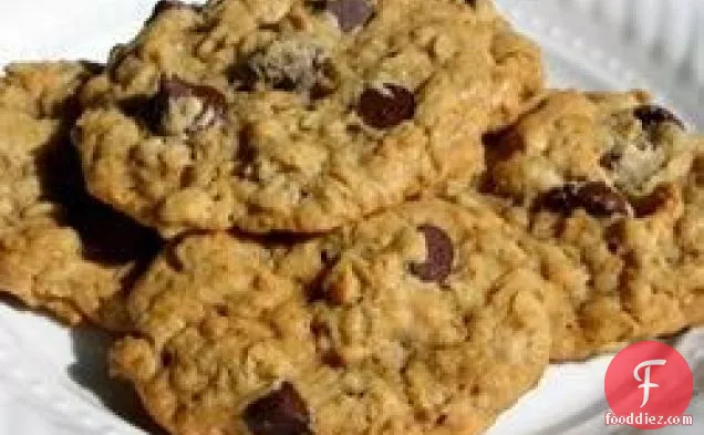 A to Z Everything-but-the-Kitchen-Sink Chocolate Chip Cookies