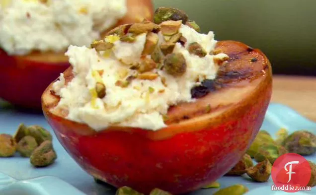 मस्करपोन के साथ ग्रील्ड अमृत