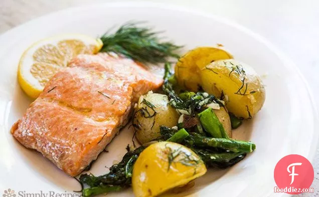 Oven-roasted Salmon, Asparagus And New Potatoes