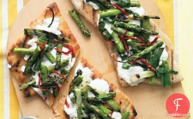Grilled Pizzas With Asparagus And Sun-dried Tomatoes