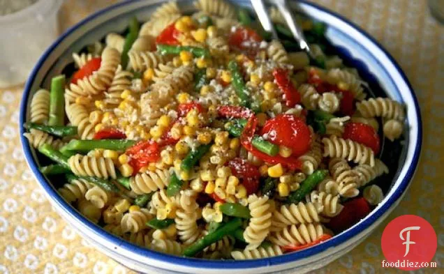 Dinner Tonight: Pasta With Corn, Tomato, And Asparagus