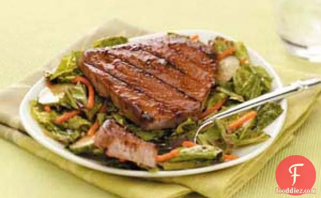 साग पर रास्पबेरी-मिर्च टूना