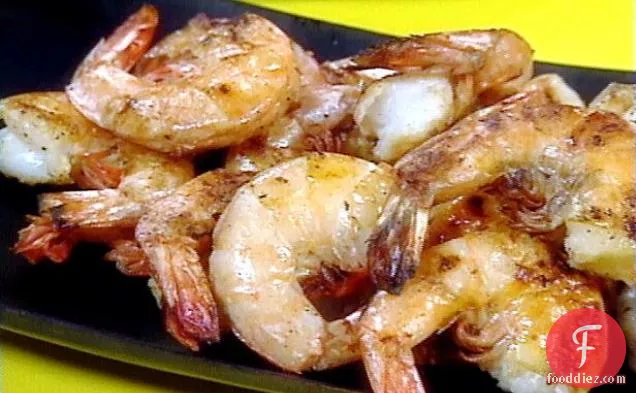Grilled Shrimp Cocktail with Horseradish Cream Dipping Sauce