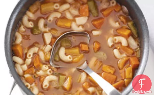 हार्दिक मैकरोनी सब्जी का सूप
